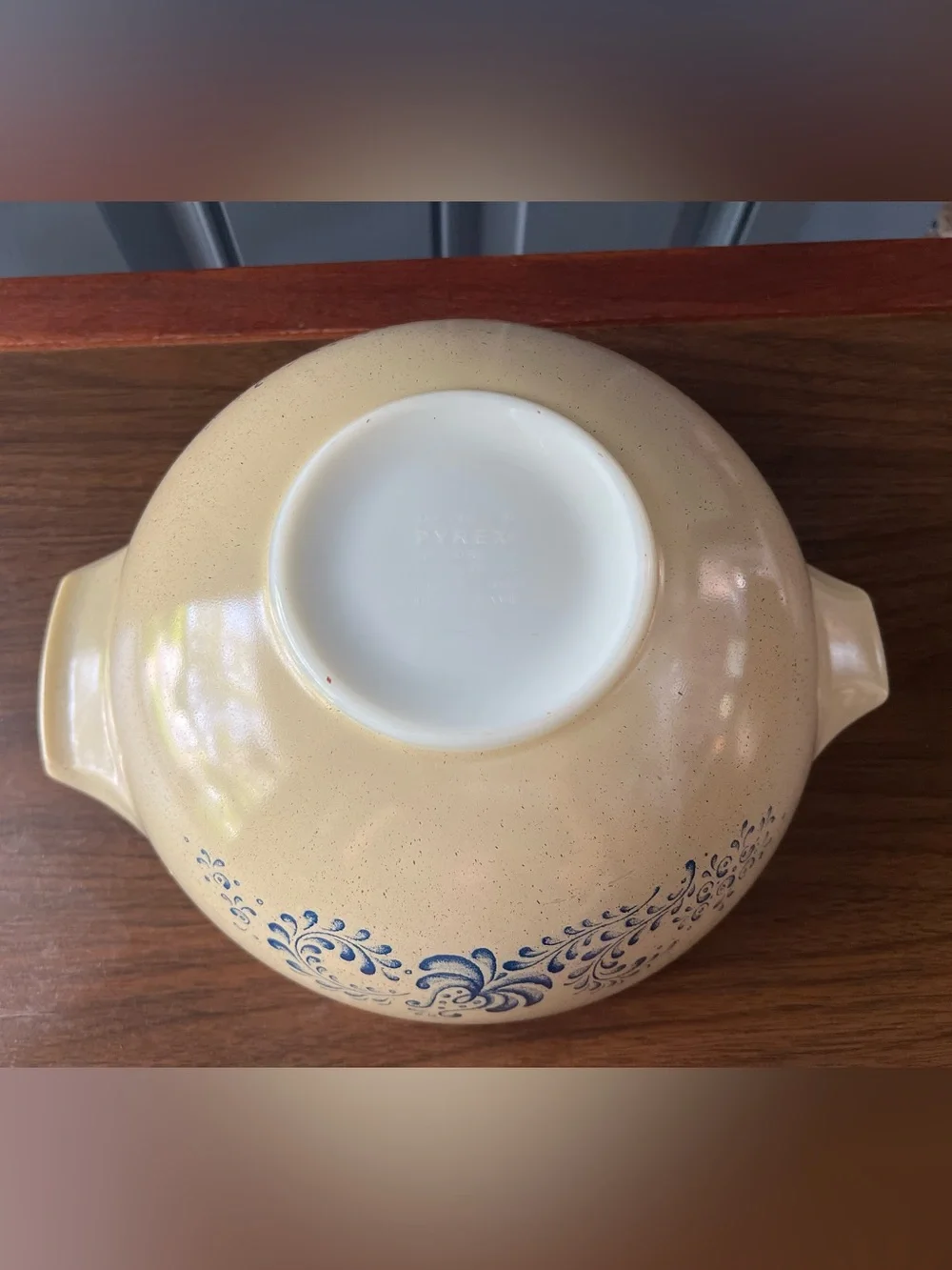 Vintage Pyrex Homestead 4 quart #444 Cinderella Mixing Bowl